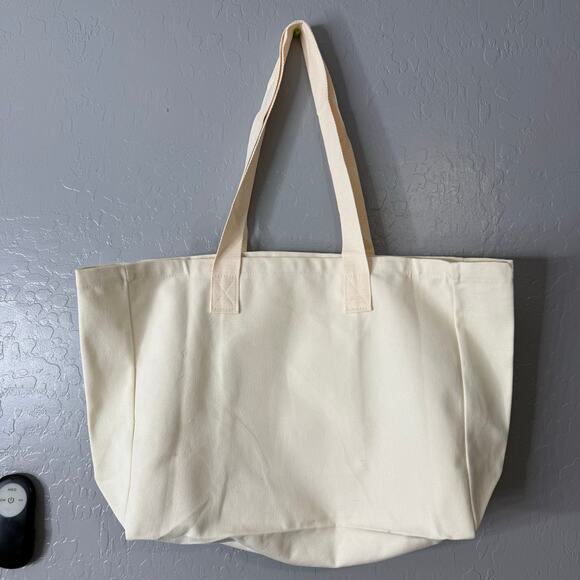 Wolves Gym V2 Canvas Tote in Cream - Picture 4 of 8